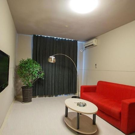 Jingjiang Inn Select Shanghai New Hongqiao Exterior photo
