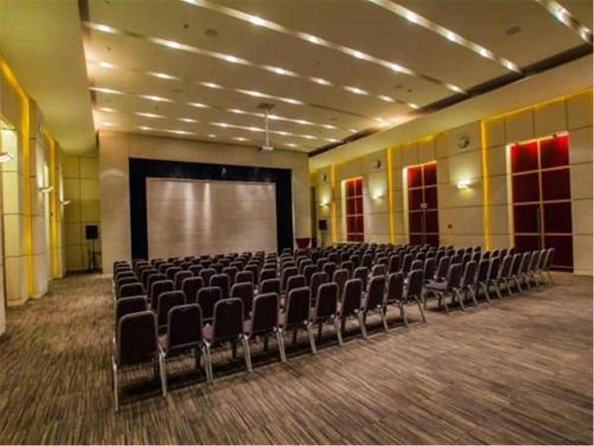 Jingjiang Inn Select Shanghai New Hongqiao Exterior photo